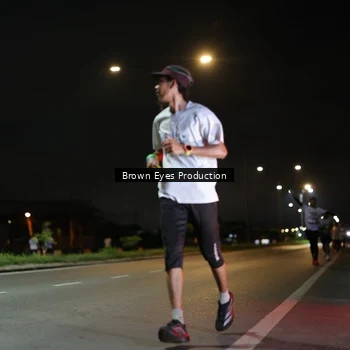 Runner Photo 7625537
