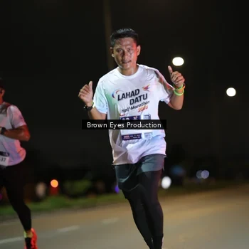 Runner Photo 7625557
