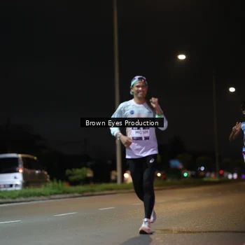 Runner Photo 7625559