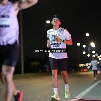 Runner Photo 7625567