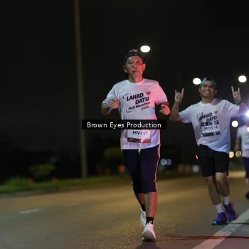 Runner Photo 7625574