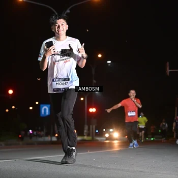 Runner Photo 7625582