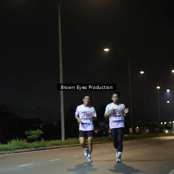 Runner Photo 7625590