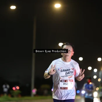 Runner Photo 7625607