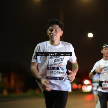 Runner Photo 7625623