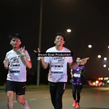 Runner Photo 7625630