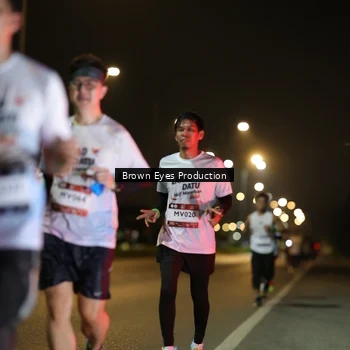 Runner Photo 7625635