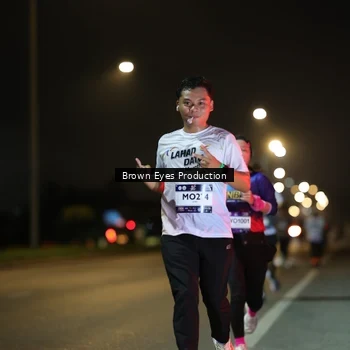 Runner Photo 7625638