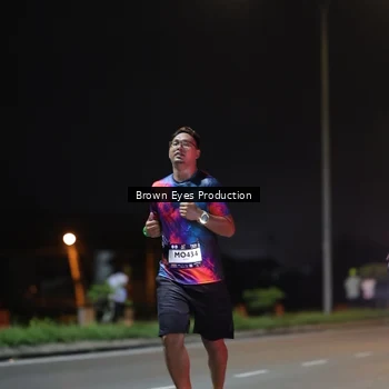 Runner Photo 7625640