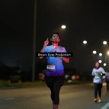 Runner Photo 7625645