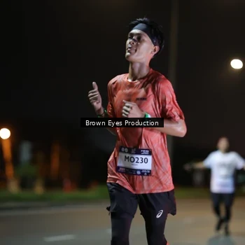 Runner Photo 7625653