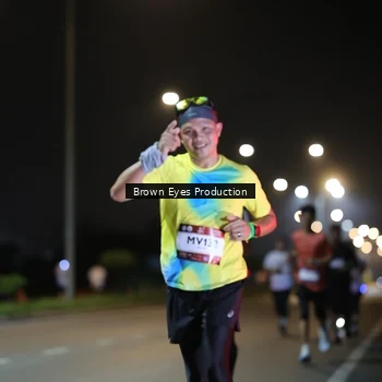 Runner Photo 7625656