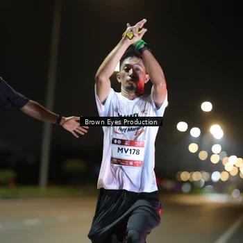 Runner Photo 7625658