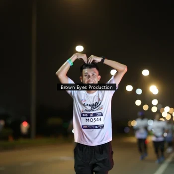 Runner Photo 7625659