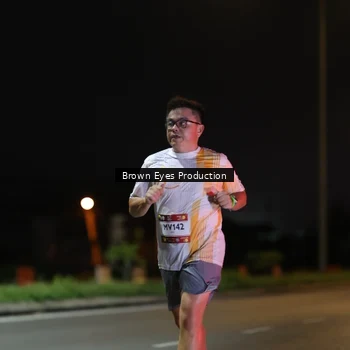 Runner Photo 7625667
