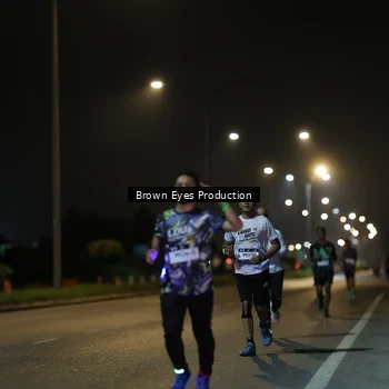 Runner Photo 7625670