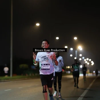Runner Photo 7625672