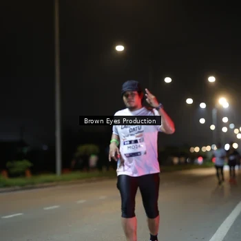 Runner Photo 7625676