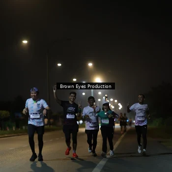 Runner Photo 7625678