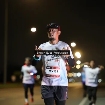 Runner Photo 7625687