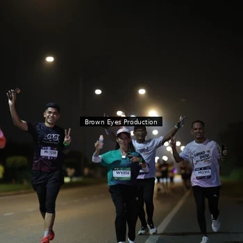 Runner Photo 7625688