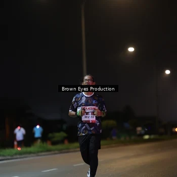 Runner Photo 7625696