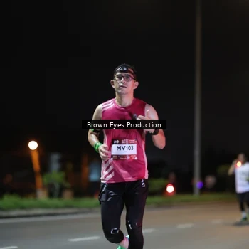 Runner Photo 7625711