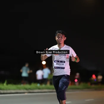 Runner Photo 7625712