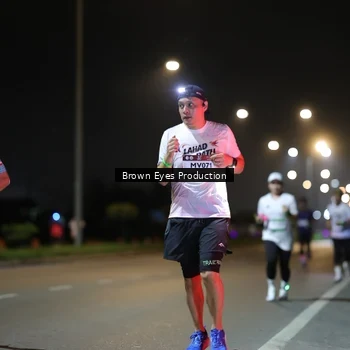 Runner Photo 7625718