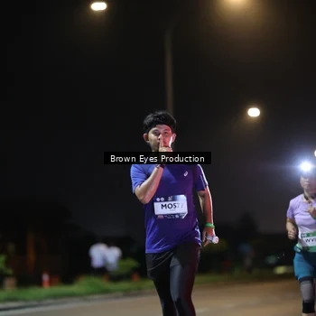 Runner Photo 7625725