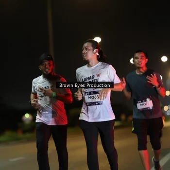 Runner Photo 7625738