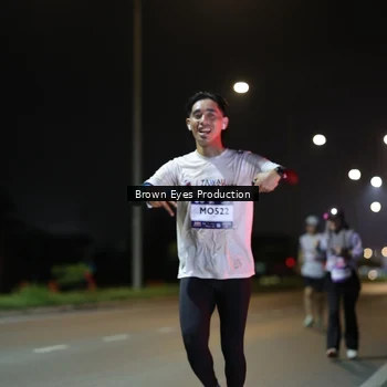 Runner Photo 7625740