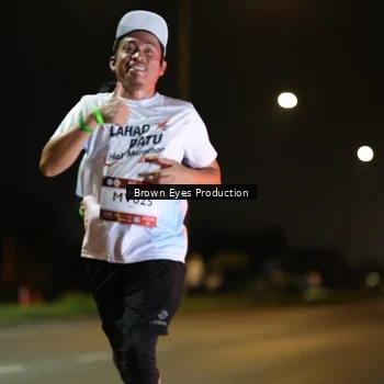 Runner Photo 7625749