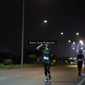 Runner Photo 7625750