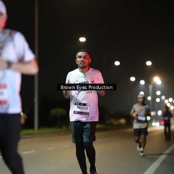 Runner Photo 7625756
