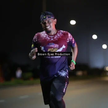 Runner Photo 7625758