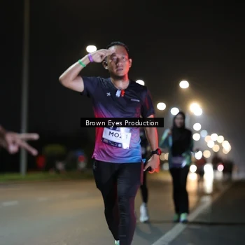 Runner Photo 7625773