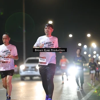Runner Photo 7625779