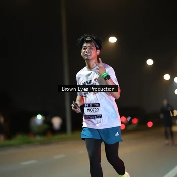 Runner Photo 7625799