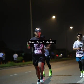 Runner Photo 7625801
