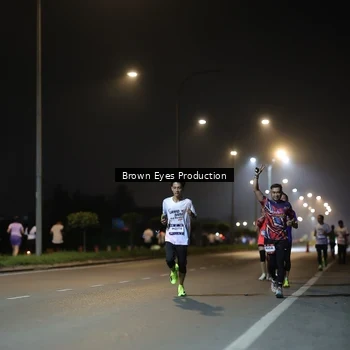 Runner Photo 7625812