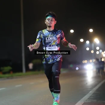 Runner Photo 7625818