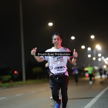 Runner Photo 7625825