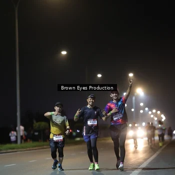 Runner Photo 7625834