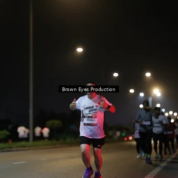 Runner Photo 7625858