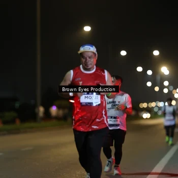 Runner Photo 7625871