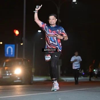 Runner Photo 7625873