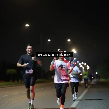 Runner Photo 7625890