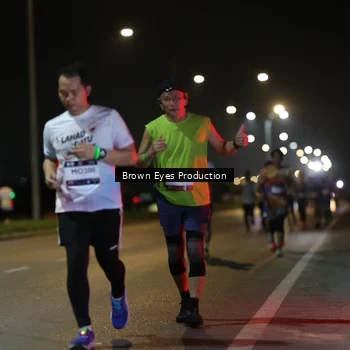 Runner Photo 7625892