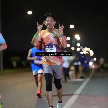 Runner Photo 7625893